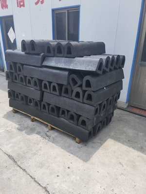 Fender de borracha negra do tipo D personalizado para navios e docas