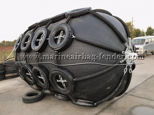 Fender de borracha pneumática de 50 kPa a 80 kPa para navios, docas e embarcações