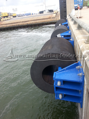 Lançamento do navio Fender de borracha marinha preto com todos os acessórios
