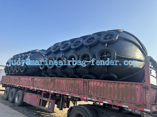 Resistência a boas condições meteorológicas Vessel Pneumatic Rubber Fender 50kPa/80kPa Resistência